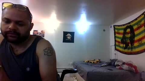 Snapshot of lightskinned666 chatting on November 4, 5:23 pm lightskinned666 online show from November 4, 5:23 pm