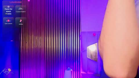 LIHIAN online show from April 17, 12:19 pm