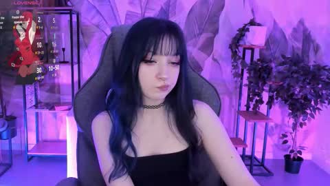 LiLu online show from December 4, 2:59 pm