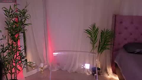 Snapshot of liia_sweett chatting on June 25, 4:11 pm Lia Sweet online show from June 25, 4:11 pm