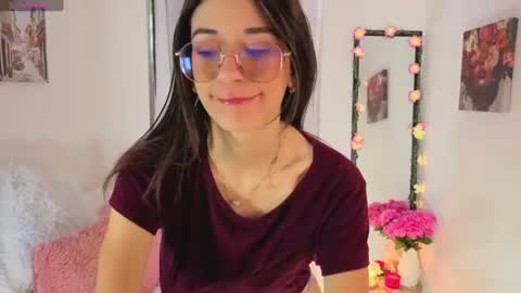Snapshot of liiaa__7 chatting on July 6, 2:36 pm liiaa online show from July 6, 2:36 pm