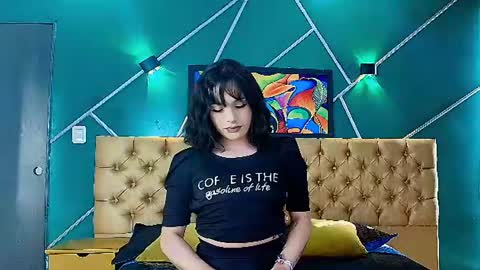 Snapshot of liiaa_sweett_ chatting on June 23, 10:08 pm Liiaa Sweett online show from June 23, 10:08 pm
