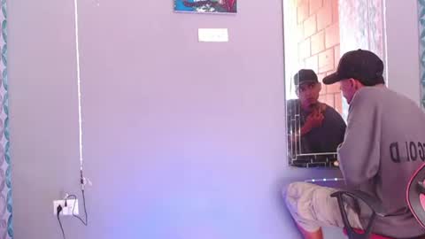 Snapshot of liiaam_lee_ chatting on July 13, 9:06 pm Daniel online show from July 13, 9:06 pm