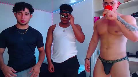 Snapshot of liiam_jesus chatting on December 5, 4:25 pm liiam_jesus online show from December 5, 4:25 pm