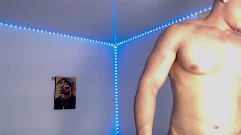 Snapshot of liiam_jesus chatting on December 17, 1:22 am liiam_jesus online show from December 17, 1:22 am