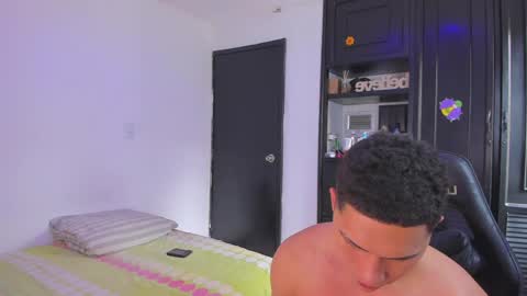 liiam_jesus online show from May 24, 7:08 pm