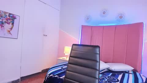 liiam_smith_ online show from October 13, 1:11 pm