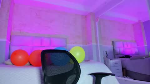 Snapshot of liiamhudson_ chatting on March 2, 2:10 pm L I I A M online show from March 2, 2:10 pm