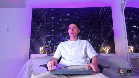 Snapshot of liiamhudson_ chatting on March 9, 1:48 pm L I I A M online show from March 9, 1:48 pm