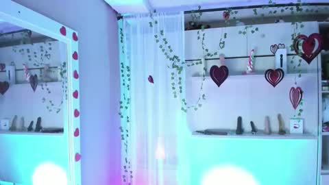         online show from February 14, 11:40 am