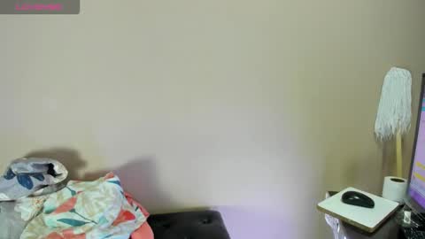         online show from March 16, 11:47 am