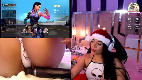 Snapshot of liis_ chatting on December 23, 1:35 pm Liss online show from December 23, 1:35 pm