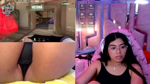 Snapshot of liis_ chatting on February 6, 4:14 pm Liss online show from February 6, 4:14 pm