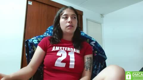 Snapshot of liisaax chatting on May 2, 1:10 am lisa online show from May 2, 1:10 am