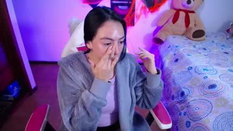 Snapshot of lika_little3 chatting on November 2, 7:22 am Liika online show from November 2, 7:22 am