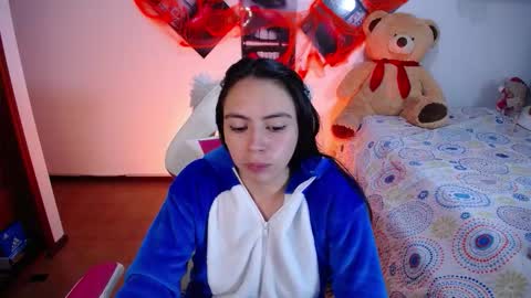 Snapshot of lika_little3 chatting on November 8, 3:50 am Liika online show from November 8, 3:50 am