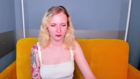 likilip online show from October 24, 1:24 am