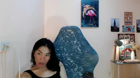 Snapshot of likliklicklengleng chatting on November 4, 6:07 pm Leng online show from November 4, 6:07 pm