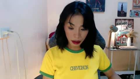 Snapshot of likliklicklengleng chatting on November 29, 5:16 pm Leng online show from November 29, 5:16 pm