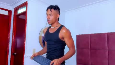 Snapshot of lil___king chatting on July 22, 8:55 pm Lil KIng online show from July 22, 8:55 pm