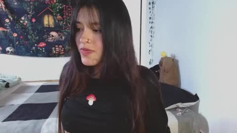 lil angel7 online show from November 14, 7:45 pm