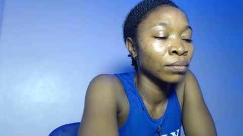 Snapshot of lil_baddie0 chatting on March 2, 7:15 am lil_baddie0 online show from March 2, 7:15 am