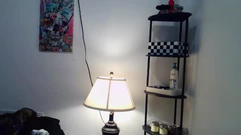 Snapshot of lil_bit_midnightmuse chatting on November 5, 7:36 pm lil_bit_midnightmuse online show from November 5, 7:36 pm