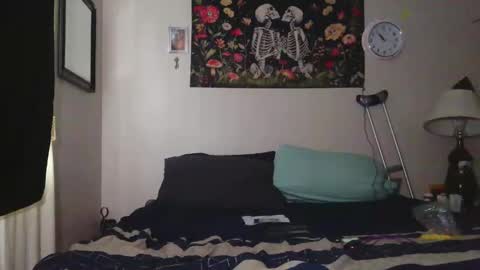 Snapshot of lil_bit_midnightmuse chatting on March 29, 5:02 pm lil_bit_midnightmuse online show from March 29, 5:02 pm