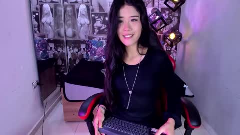 Lili Cey online show from September 30, 7:30 pm