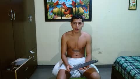 lil_condor_baby online show from November 7, 9:48 pm