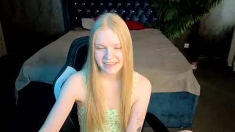 Erica online show from July 18, 11:25 am