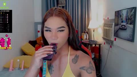 LILY online show from December 19, 9:28 pm