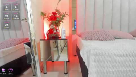 Hanna online show from December 22, 7:55 pm