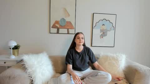 Emma online show from October 4, 6:33 am