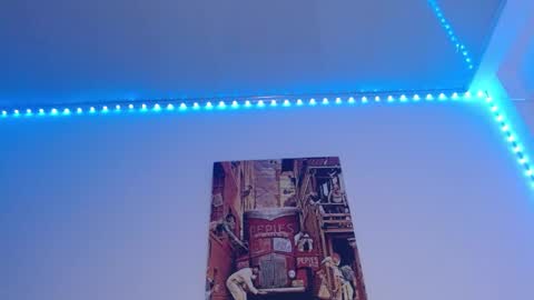 Lisaa online show from December 8, 9:35 am