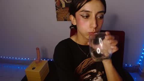 Lisaa online show from December 14, 9:07 am