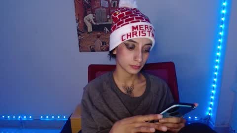 Lisaa online show from December 17, 8:45 am