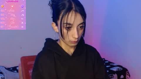 Lisaa online show from September 28, 8:42 am