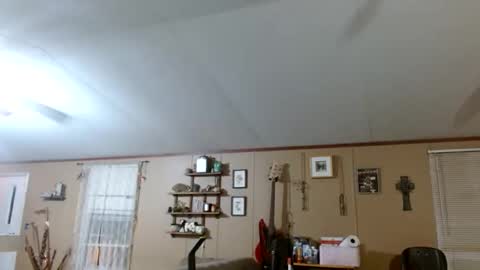 lil_luluvert online show from April 8, 4:34 am