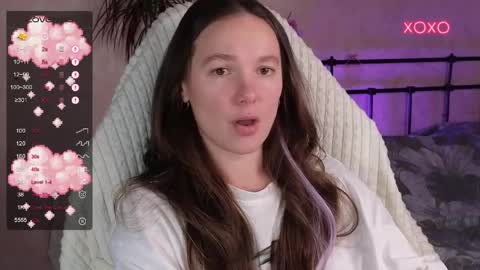 little moon online show from March 24, 8:03 pm