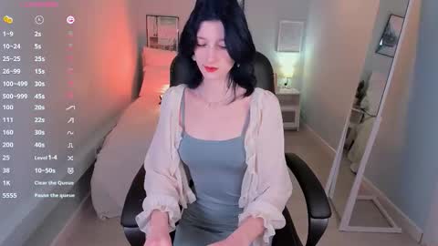 Snapshot of lil_melanie_ chatting on March 2, 11:39 am Melanie Follow me online show from March 2, 11:39 am