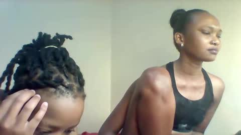 Lil miss online show from November 7, 2:06 pm