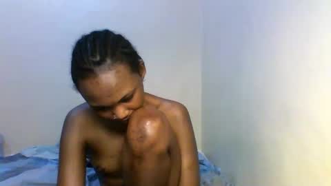 Lil miss online show from December 2, 2:17 am