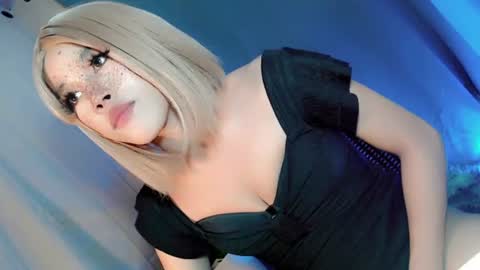 Snapshot of lil_trixxy chatting on June 20, 3:48 pm lil_trixxy online show from June 20, 3:48 pm