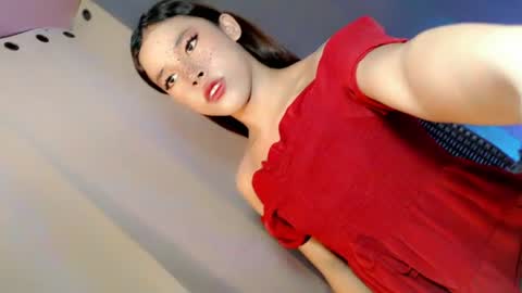 Snapshot of lil_trixxy chatting on July 4, 2:18 am lil_trixxy online show from July 4, 2:18 am