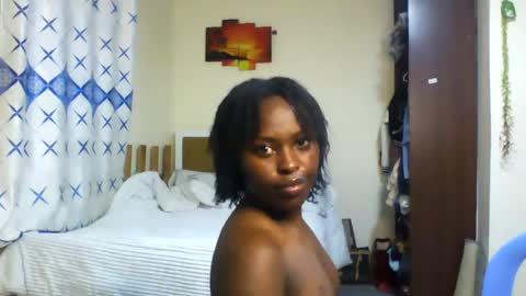 Snapshot of lil_wamboi chatting on July 26, 8:27 pm lil_wamboi online show from July 26, 8:27 pm