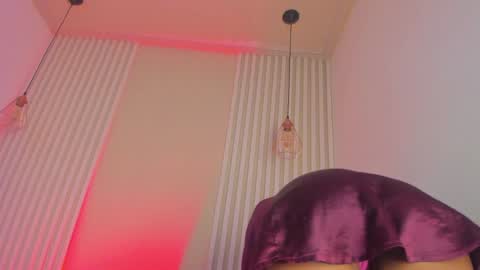 Snapshot of lila_cohen chatting on December 26, 11:57 pm L I L A online show from December 26, 11:57 pm