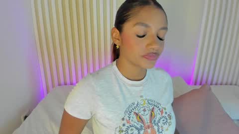 Snapshot of lila_cohen chatting on January 26, 8:02 pm L I L A online show from January 26, 8:02 pm