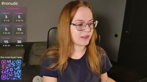 lila_pitt online show from April 21, 4:08 am