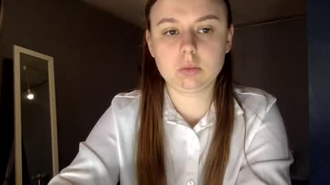Lily online show from September 26, 7:23 am